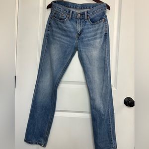 Levi’s 514 Straight Fit Jean, medium wash, size 29 x 30